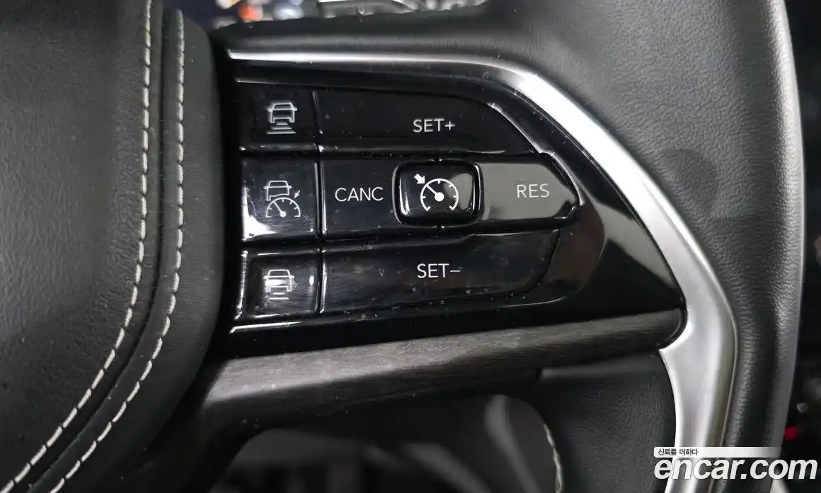 Jeep Cherokee 2022 3.6 гидро в Москве № 169526, фото 17