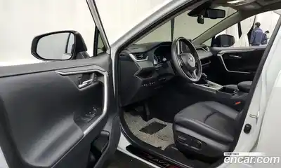 Toyota RAV4 2024 2.5 гидро в Москве № 170173, миниатюра 10