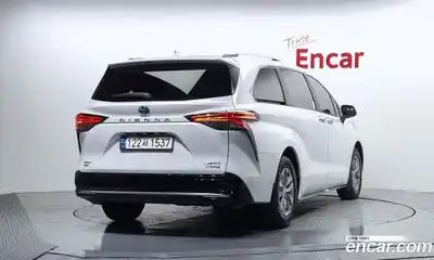 Toyota Sienna 2023 2.5 гидро в Москве № 170240, миниатюра 2