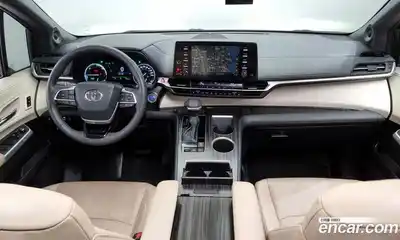 Toyota Sienna 2023 2.5 гидро в Москве № 170240, миниатюра 7