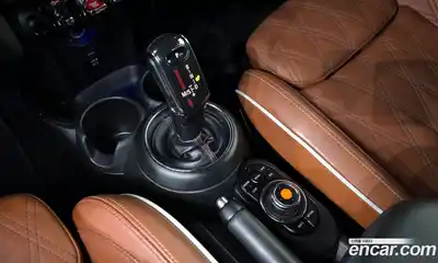 Mini Cooper Convertible 2021 2.0 гидро в Москве № 172358, миниатюра 9