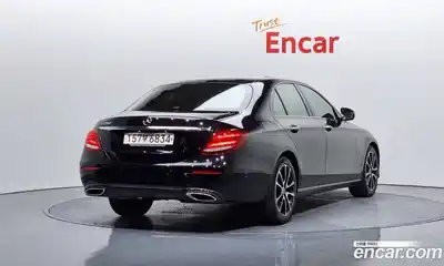 Mercedes-Benz E-Class 2020 2.0 гидро, миниатюра 2