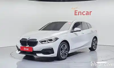 BMW 1-Series, 2022