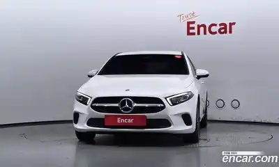 Mercedes-Benz A-Class 2023 2.0 гидро в Москве № 193860, миниатюра 3