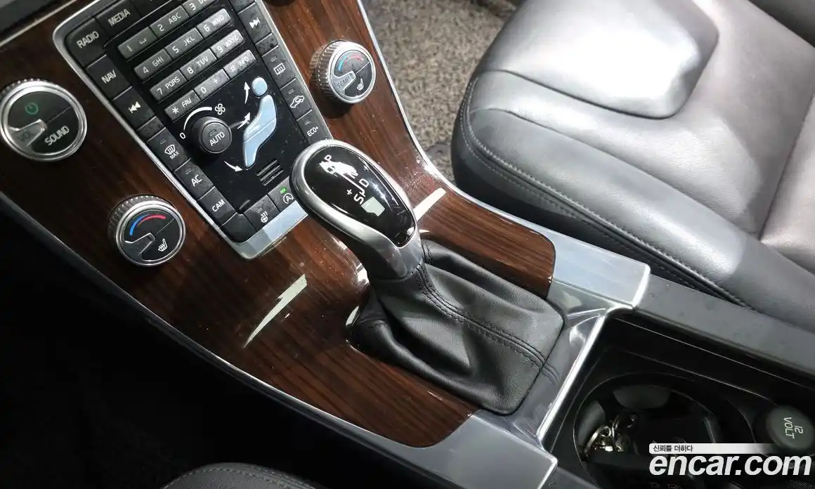 Volvo S60 2016 2.0 гидро в Москве № 197001, фото 9