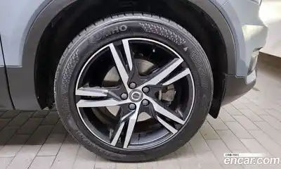 Volvo XC40 2020 2.0 гидро в Москве № 197113, миниатюра 5