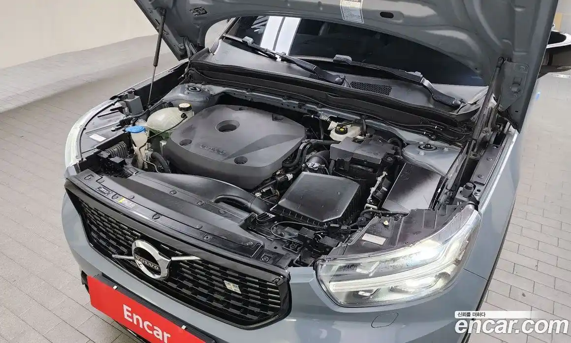 Volvo XC40 2020 2.0 гидро в Москве № 197113, фото 6