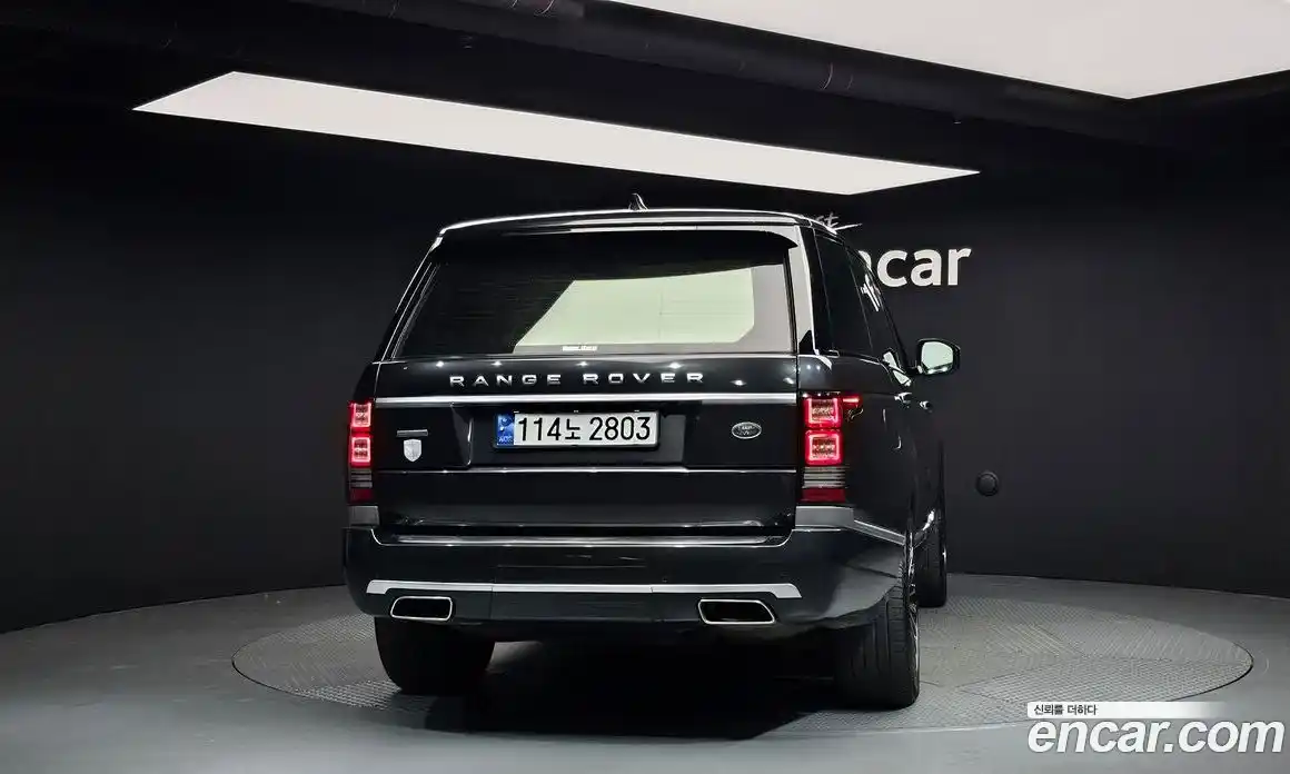 Land Rover Range-Rover 2017 4.4 гидро в Москве № 198133, фото 4
