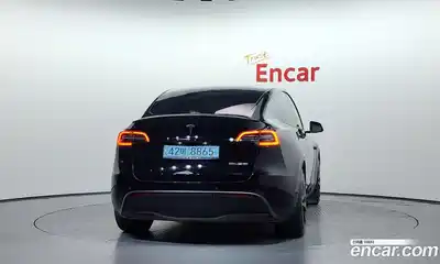 Tesla Model Y 2022 0.2 гидро в Москве № 198529, миниатюра 4