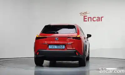 Lexus UX 2022 0.2 гидро в Москве № 198757, миниатюра 3