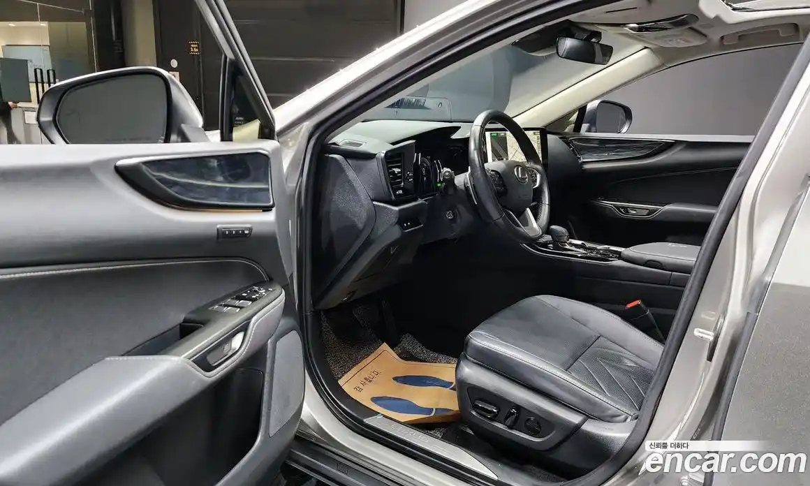 Lexus NX 2024 2.5 гидро в Москве № 198856, фото 11