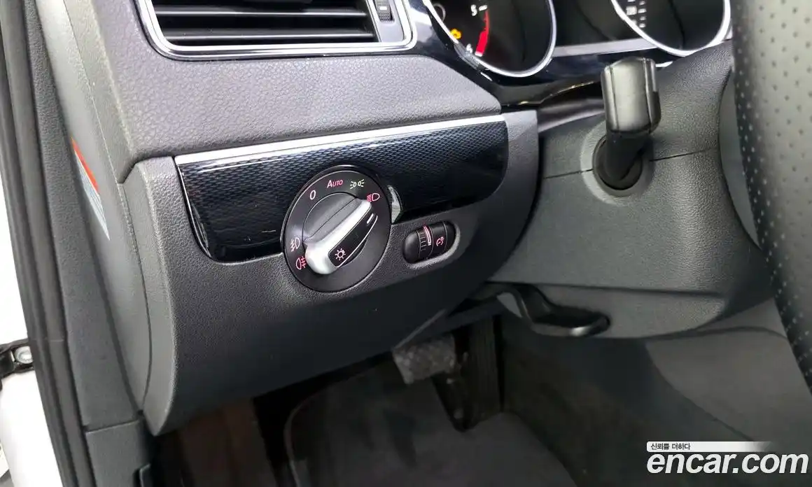Volkswagen Jetta 2015 2.0 гидро в Москве № 199136, фото 14