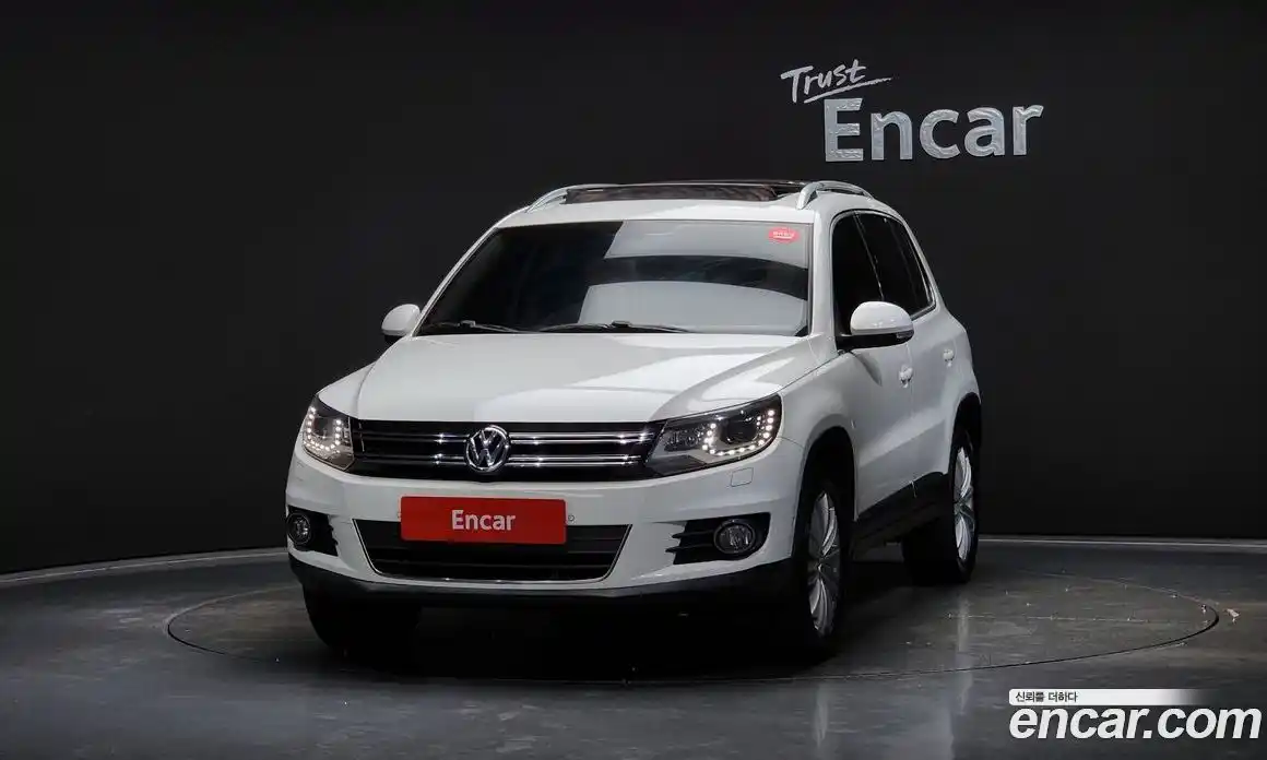 Volkswagen Tiguan 2011 2.0 гидро в Москве № 199166, фото 3