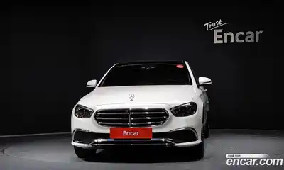 Mercedes-Benz E-Class 2022 3.0 гидро в Москве № 203461, миниатюра 3