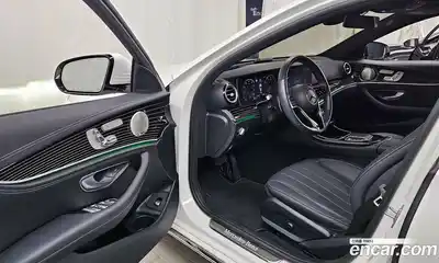 Mercedes-Benz E-Class 2022 3.0 гидро в Москве № 203461, миниатюра 10