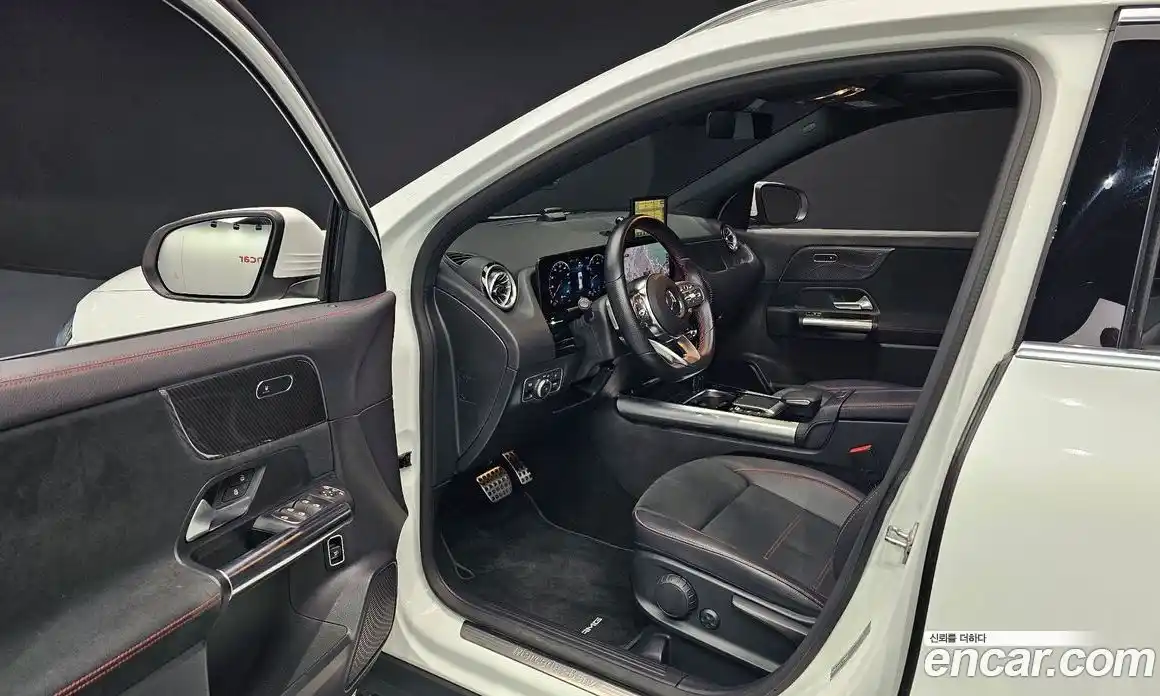 Mercedes-Benz GLA-Class 2022 2.0 гидро в Москве № 204460, фото 11