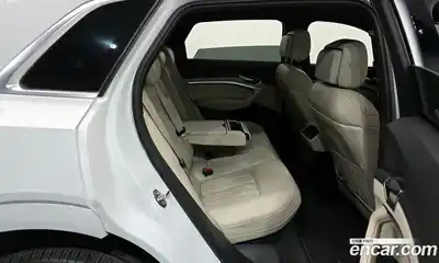 Audi e-tron 2021 0.2 гидро в Москве № 212395, миниатюра 12