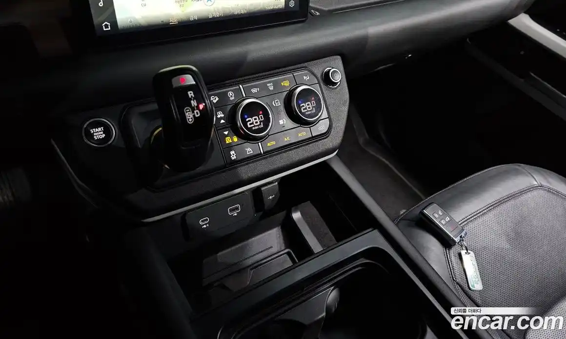 Land Rover Defender 2021 3.0 гидро в Москве № 213609, фото 9