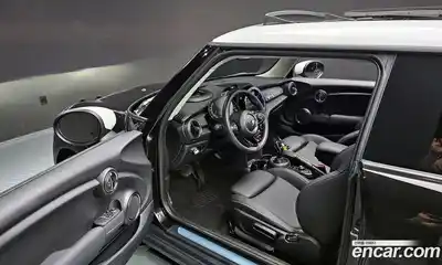 Mini Cooper 2021 1.5 гидро в Москве № 214153, миниатюра 11