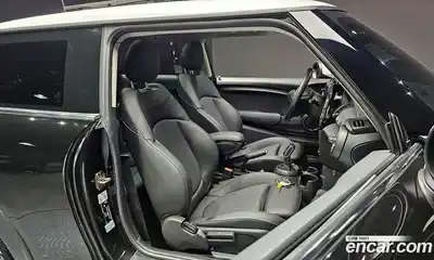 Mini Cooper 2021 1.5 гидро в Москве № 214153, миниатюра 10