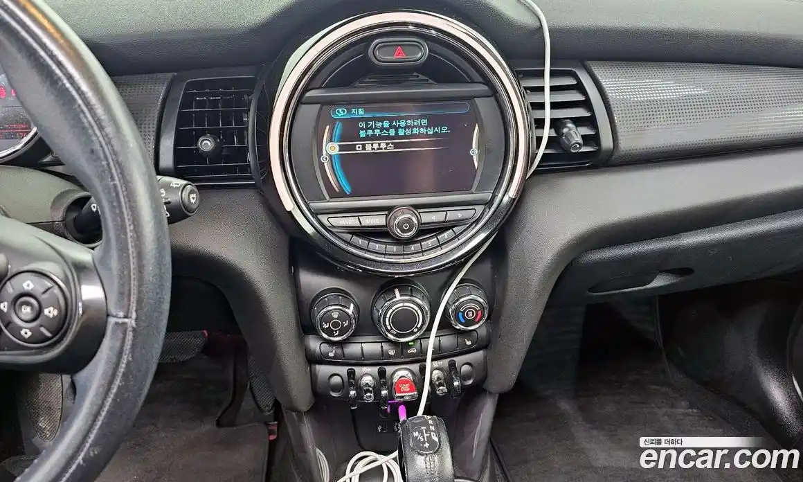 Mini Cooper 2015 1.5 гидро в Москве № 214383, фото 14