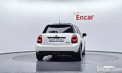 Mini Cooper 2015 1.5 гидро в Москве № 214383, миниатюра 4