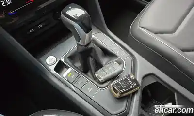 Volkswagen Tiguan 2024 2.0 гидро в Москве № 214987, миниатюра 9