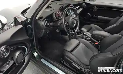 Mini Cooper 2018 1.5 гидро в Москве № 224025, миниатюра 11