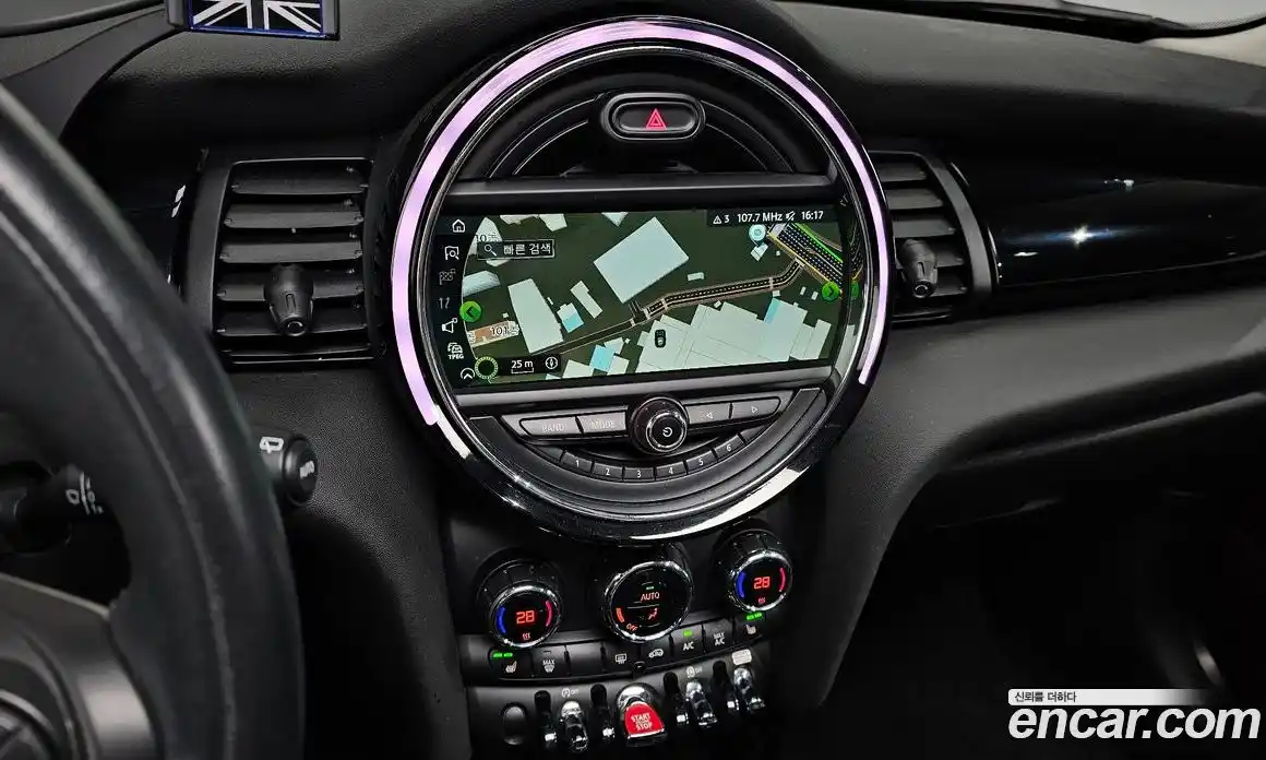 Mini Cooper 2018 1.5 гидро в Москве № 224025, фото 14