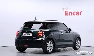 Mini Cooper 2018 1.5 гидро в Москве № 224025, миниатюра 2