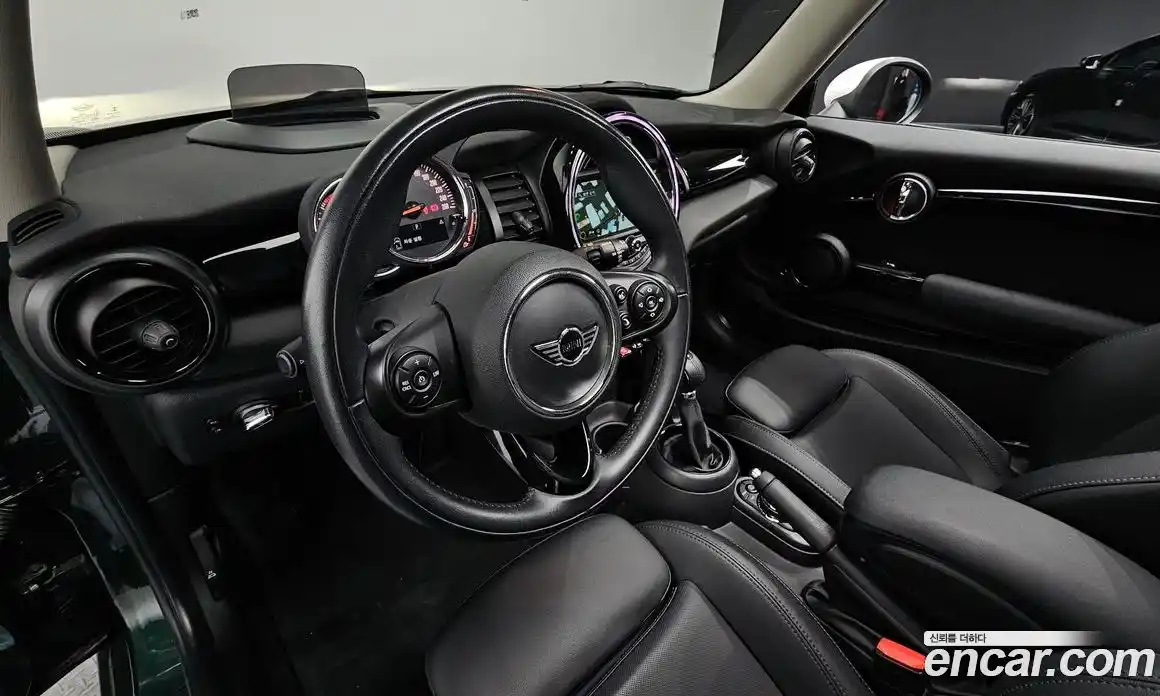 Mini Cooper 2018 1.5 гидро в Москве № 224025, фото 7