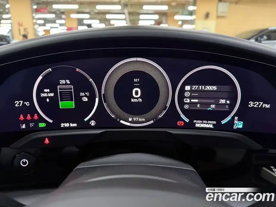 Porsche Taycan 2025 0.1 гидро в Москве № 225520, фото 8