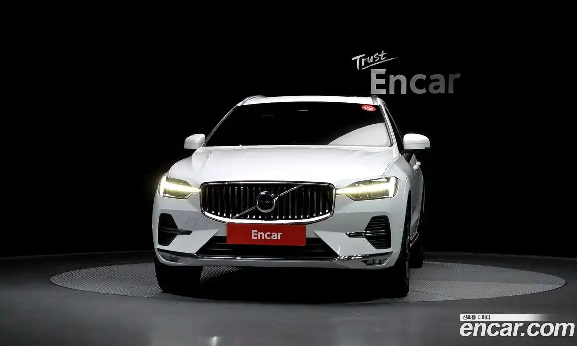Volvo XC60 2022 2.0 гидро в Москве № 230395, фото 3