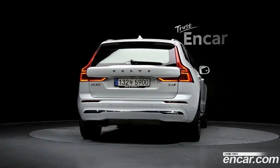 Volvo XC60 2022 2.0 гидро в Москве № 230395, фото 4