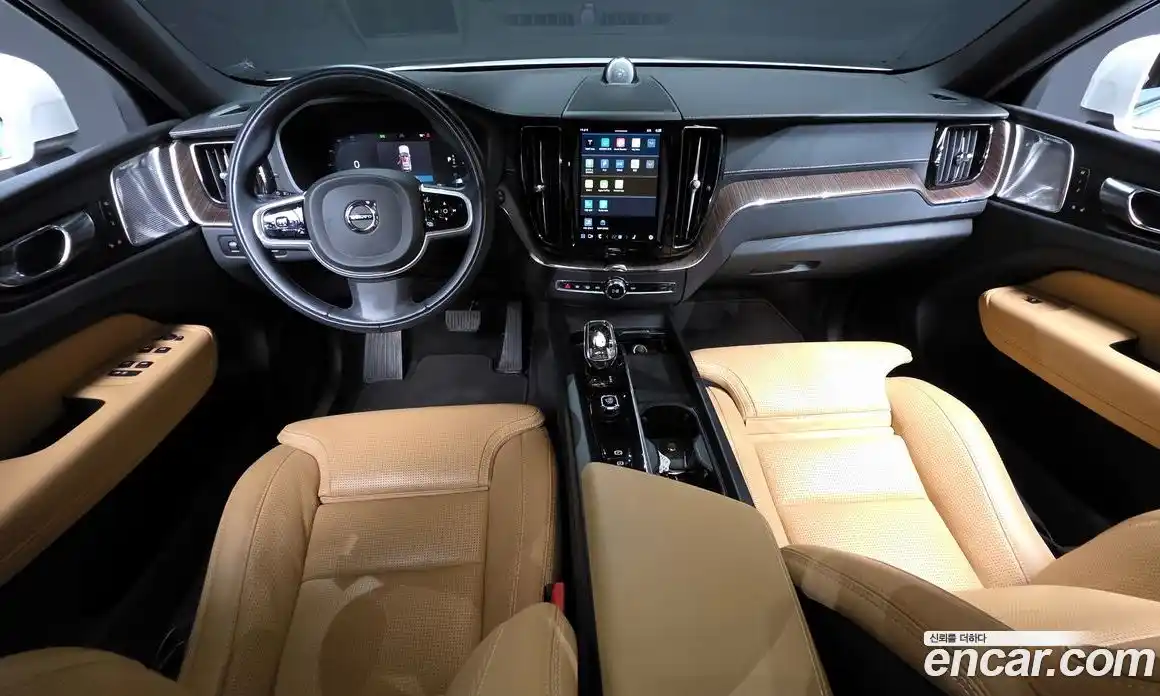 Volvo XC60 2022 2.0 гидро в Москве № 230395, фото 7
