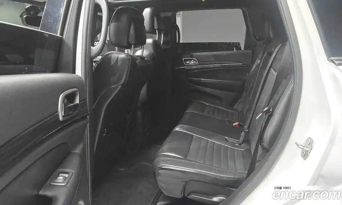 Jeep Cherokee 2020 3.6 гидро в Москве № 232366, фото 13