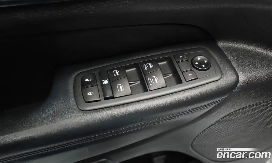 Jeep Cherokee 2020 3.6 гидро в Москве № 232366, фото 17