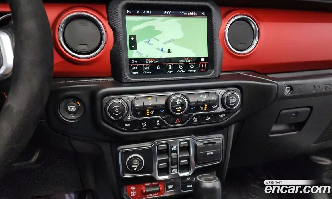 Jeep Wrangler 2020 2.0 гидро в Москве № 232371, фото 14