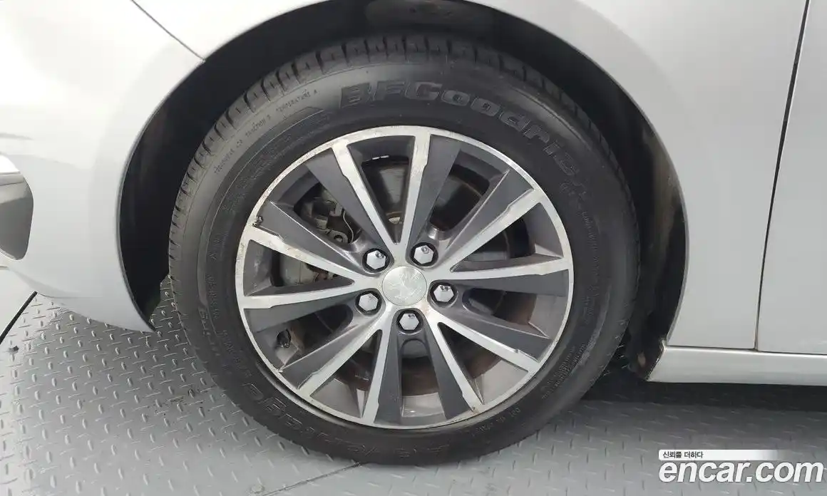 Peugeot 308 2014 2.0 гидро в Москве № 235632, фото 5