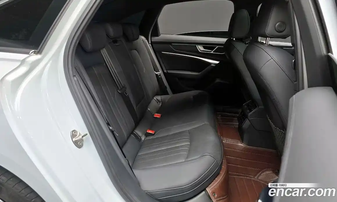 Audi A6 2023 2.0 гидро в Москве № 246965, фото 12