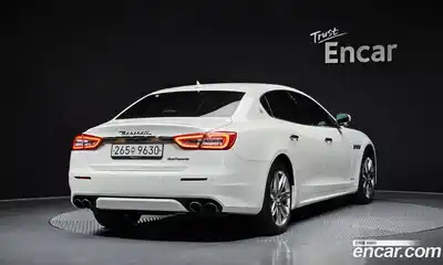 Maserati Quattroporte 2019 3.0 гидро в Москве № 255914, миниатюра 2