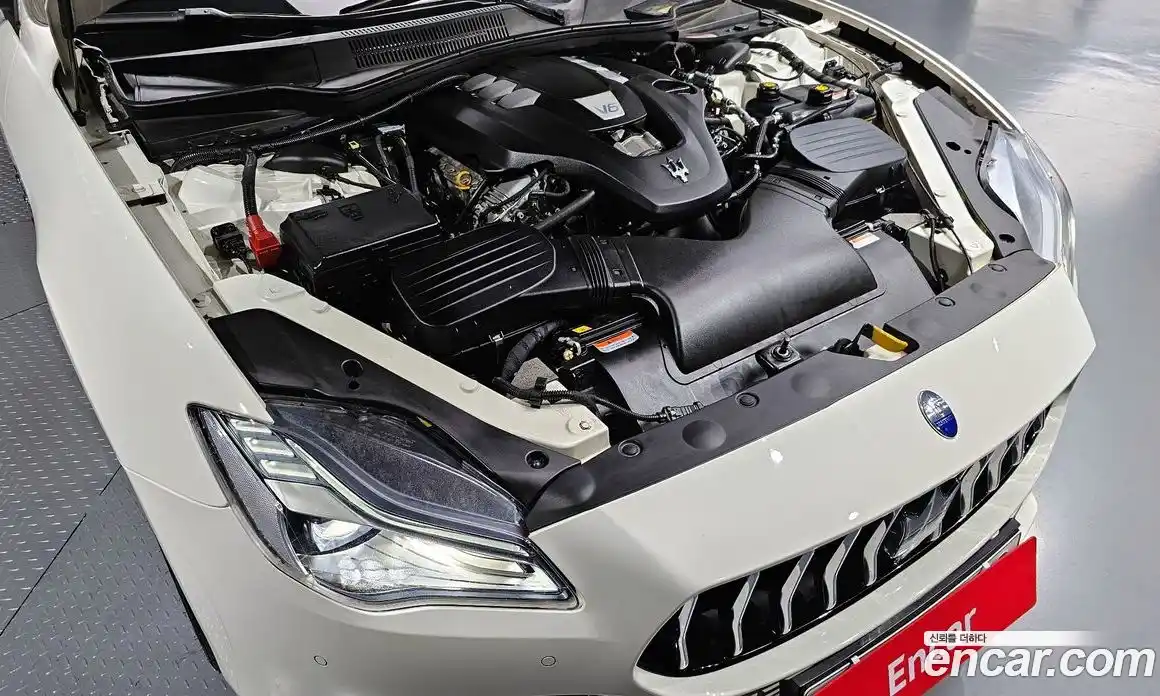 Maserati Quattroporte 2019 3.0 гидро в Москве № 255914, фото 6