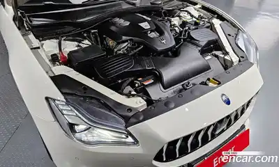 Maserati Quattroporte 2019 3.0 гидро в Москве № 255914, миниатюра 6