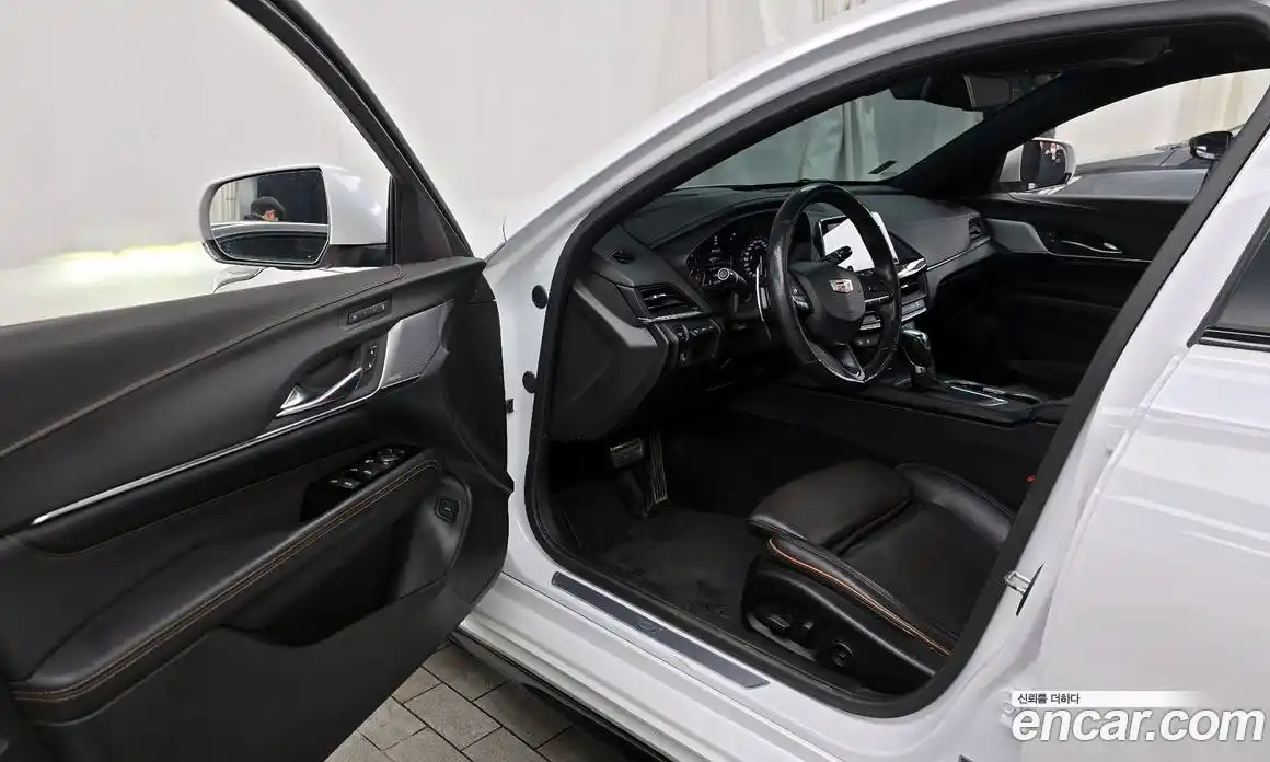 Cadillac CT4 2020 2.0 гидро в Москве № 256425, фото 10