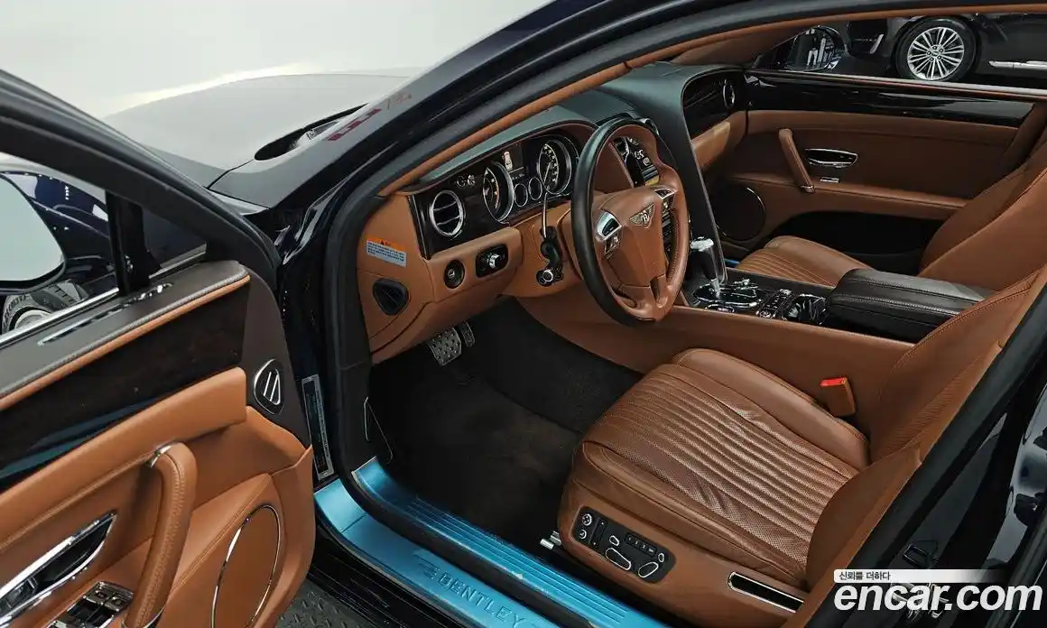 Bentley Flying Spur 2018 4.0 гидро в Москве № 256620, фото 11