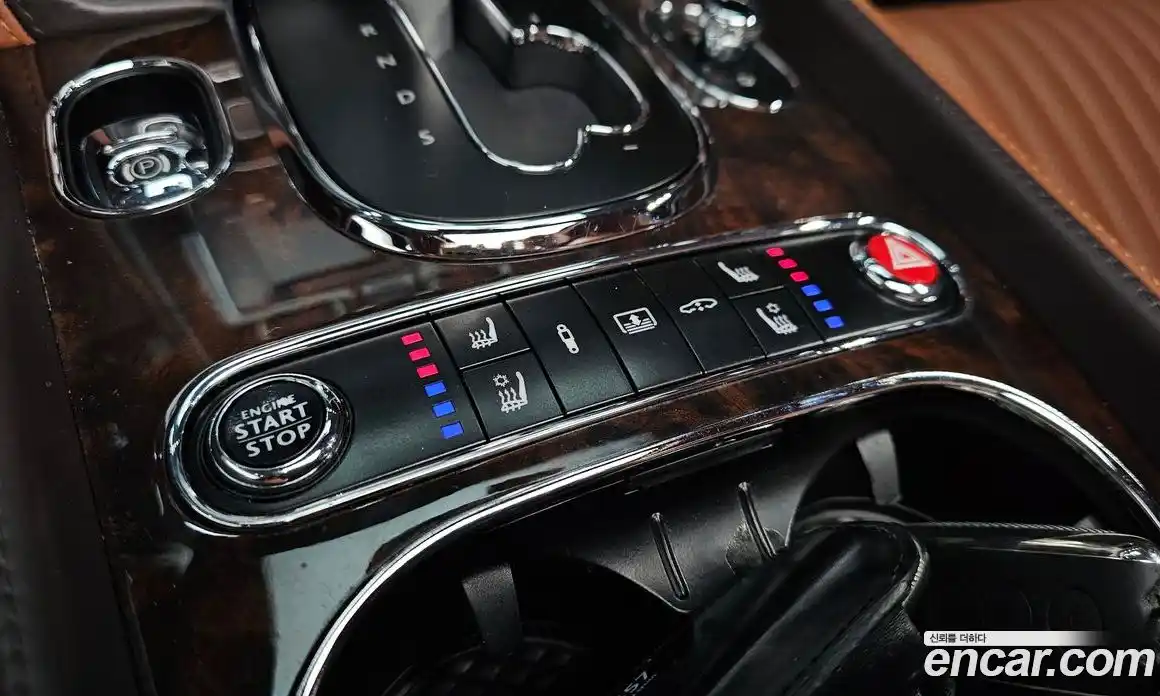 Bentley Flying Spur 2018 4.0 гидро в Москве № 256620, фото 16