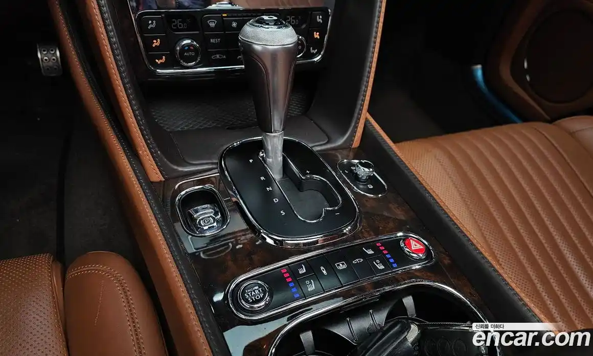 Bentley Flying Spur 2018 4.0 гидро в Москве № 256620, фото 9