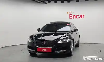 Jaguar XF 2019 2.0 гидро в Москве № 283656, миниатюра 3
