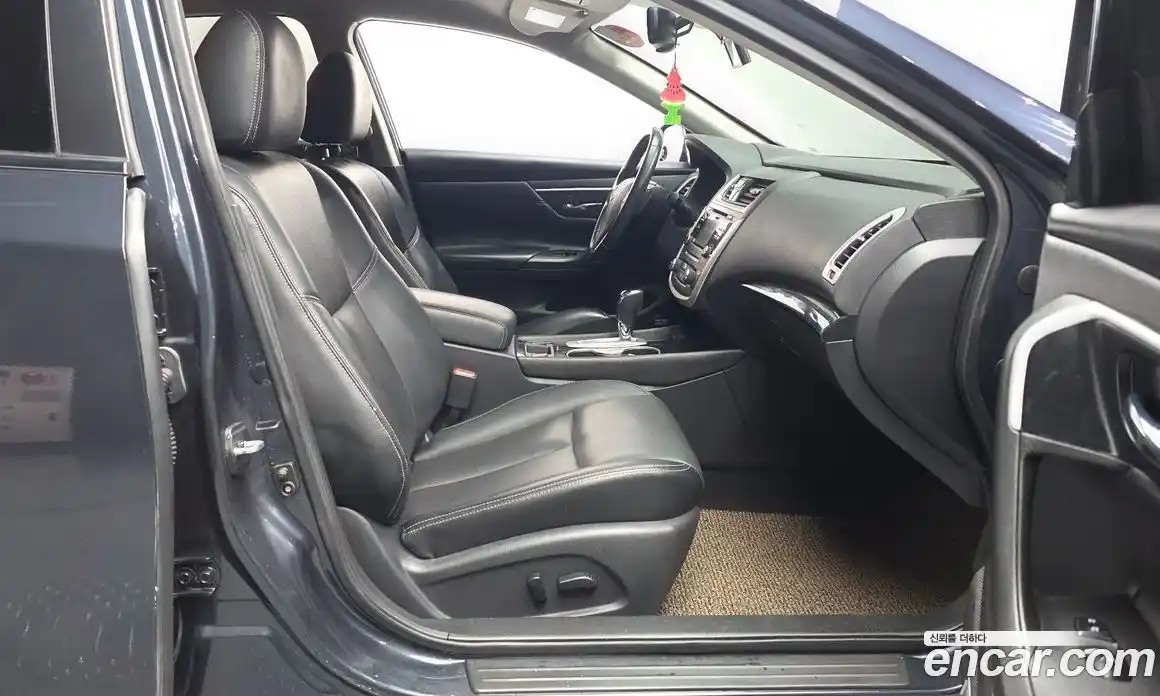 Nissan Altima 2017 2.5 гидро в Москве № 284965, фото 11