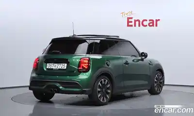 Mini Cooper 2023 2.0 гидро в Москве № 299314, миниатюра 2